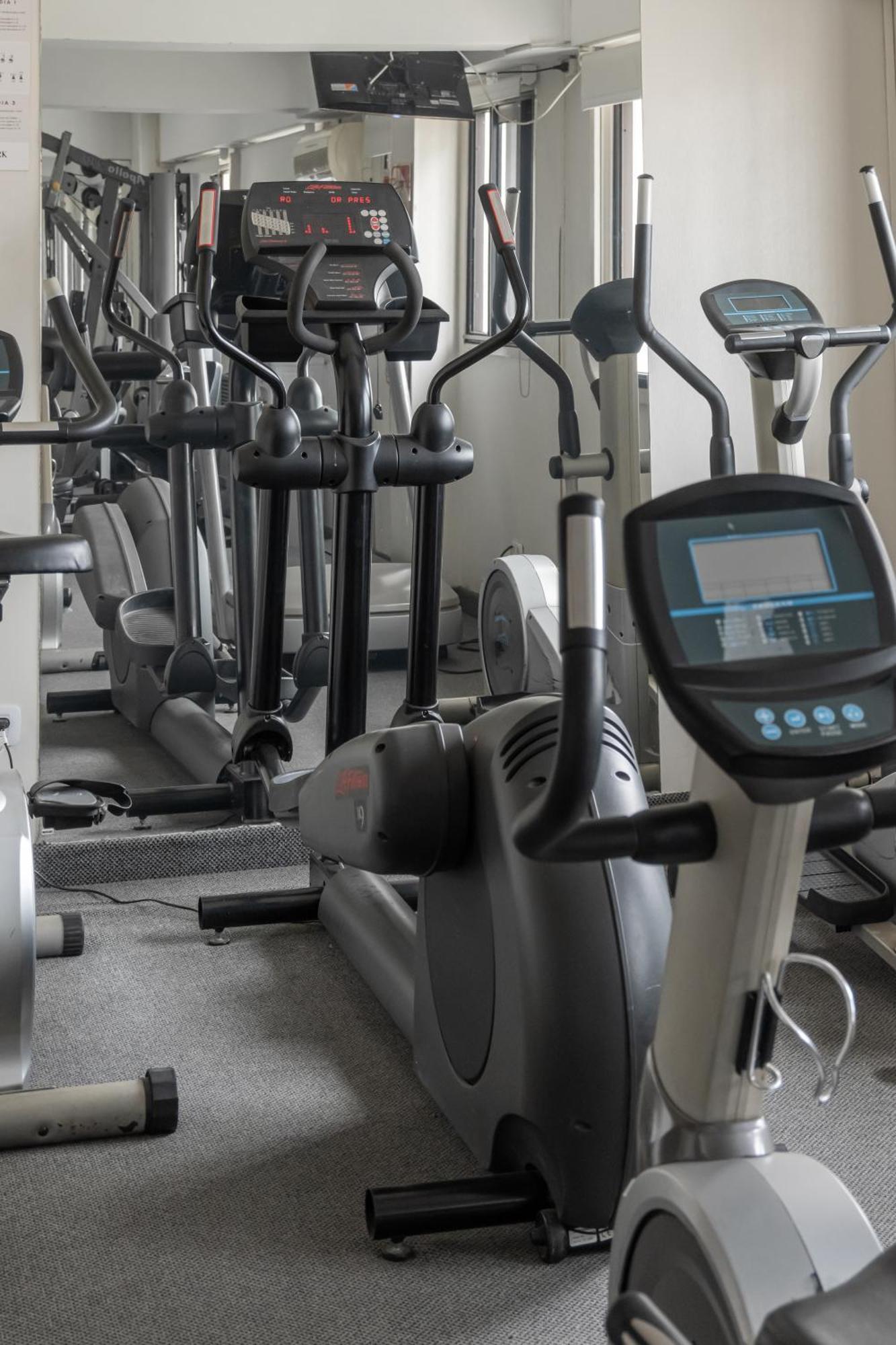 Feir'S Park Hotel & Rooftop Buenos Aires Luaran gambar Elliptical cross trainer